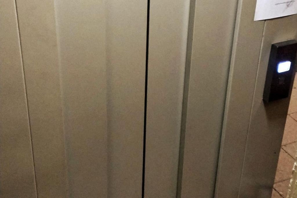 Palomar Mostoles Superhost Con Garaje 5 Pax Dış mekan fotoğraf